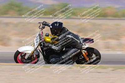 media/Oct-01-2023-SoCal Trackdays (Sun) [[4c570cc352]]/Turn 15 Inside (140pm)/